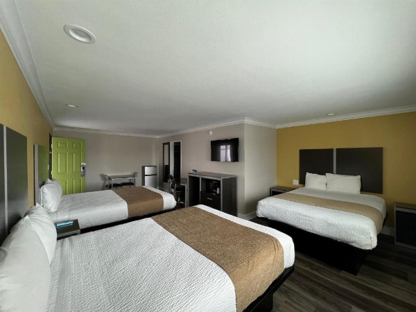 Deluxe Inn Hawthorne/ LAX image 15