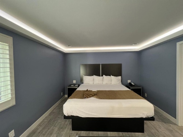 Deluxe Inn Hawthorne/ LAX image 46