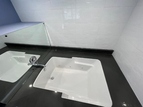 Deluxe Inn Hawthorne/ LAX image 48